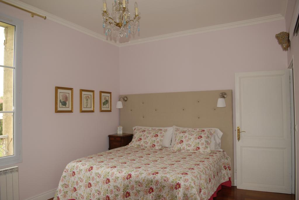 ベルジュラック La Grande Maison Bed & Breakfast エクステリア 写真