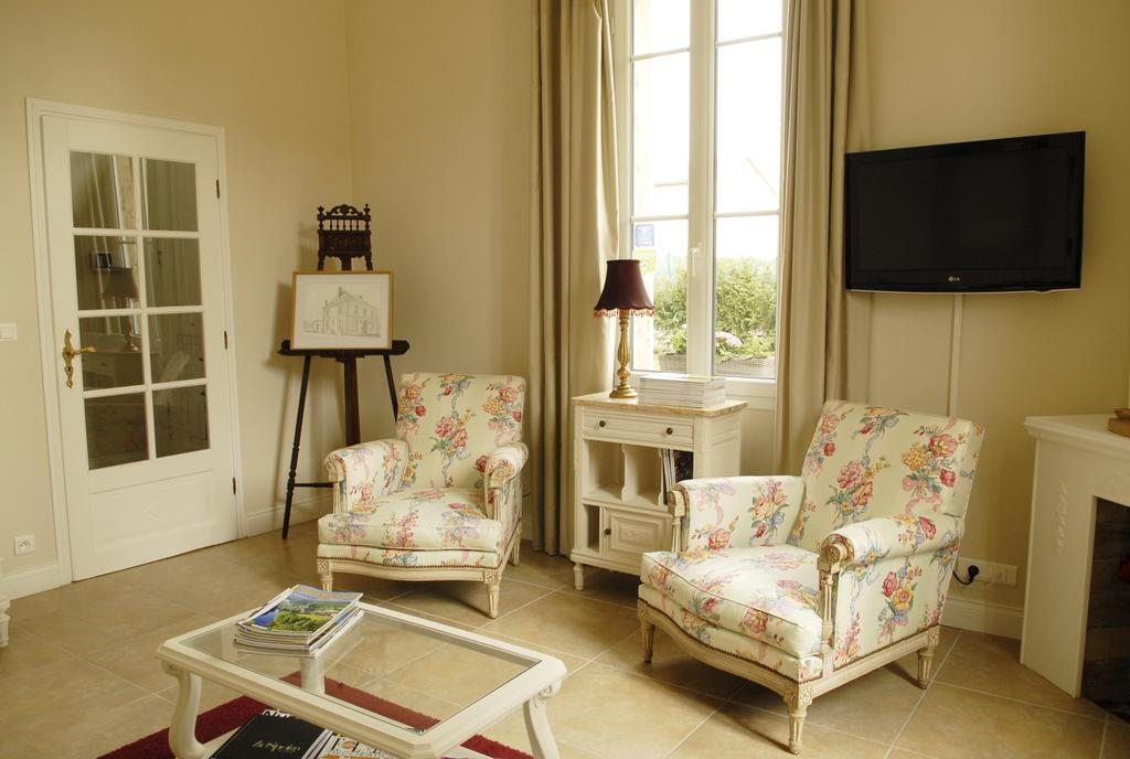 ベルジュラック La Grande Maison Bed & Breakfast エクステリア 写真